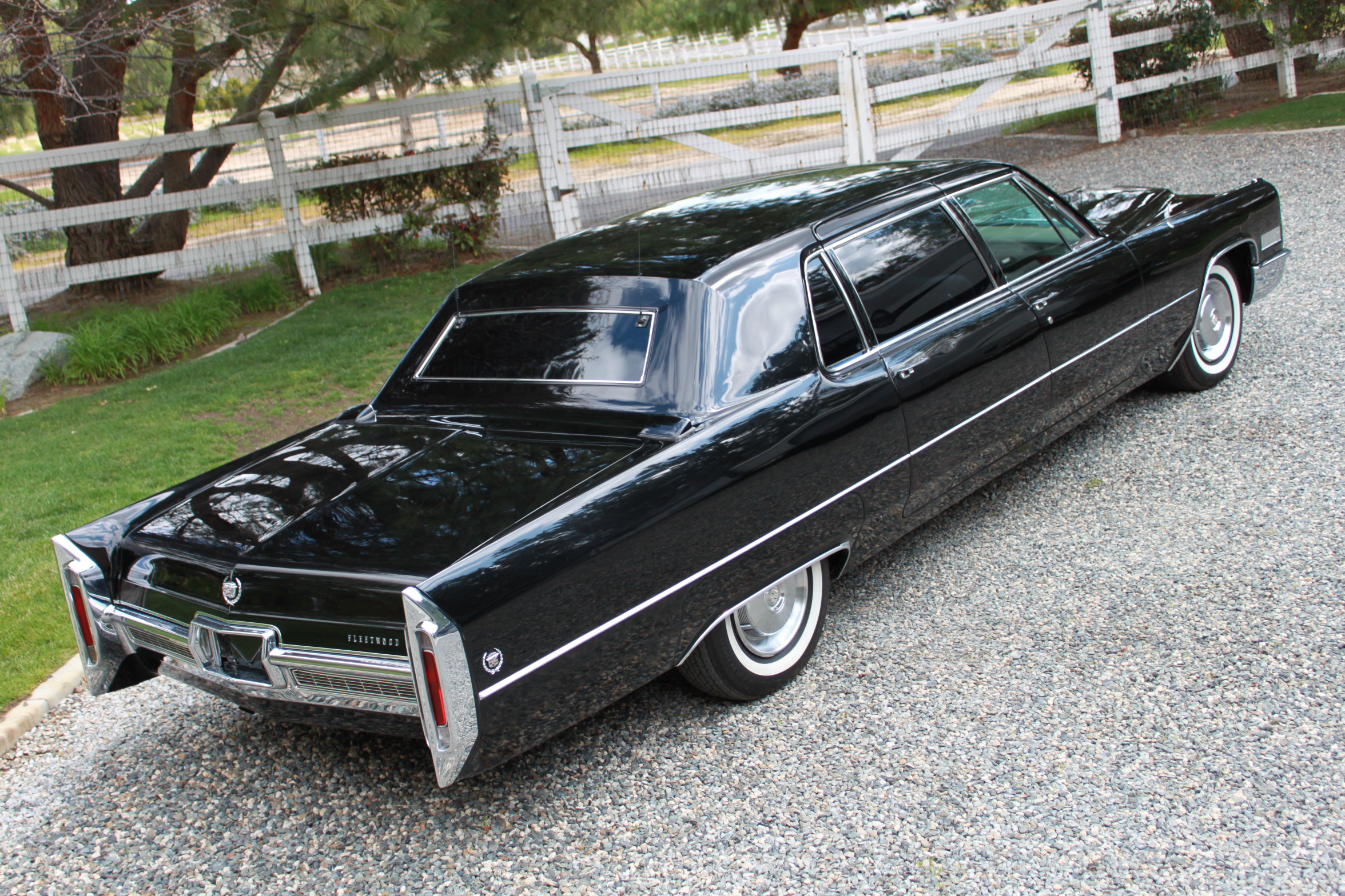 1966 Cadillac Fleetwood Series 75-9 Pass.Miles-like New!!