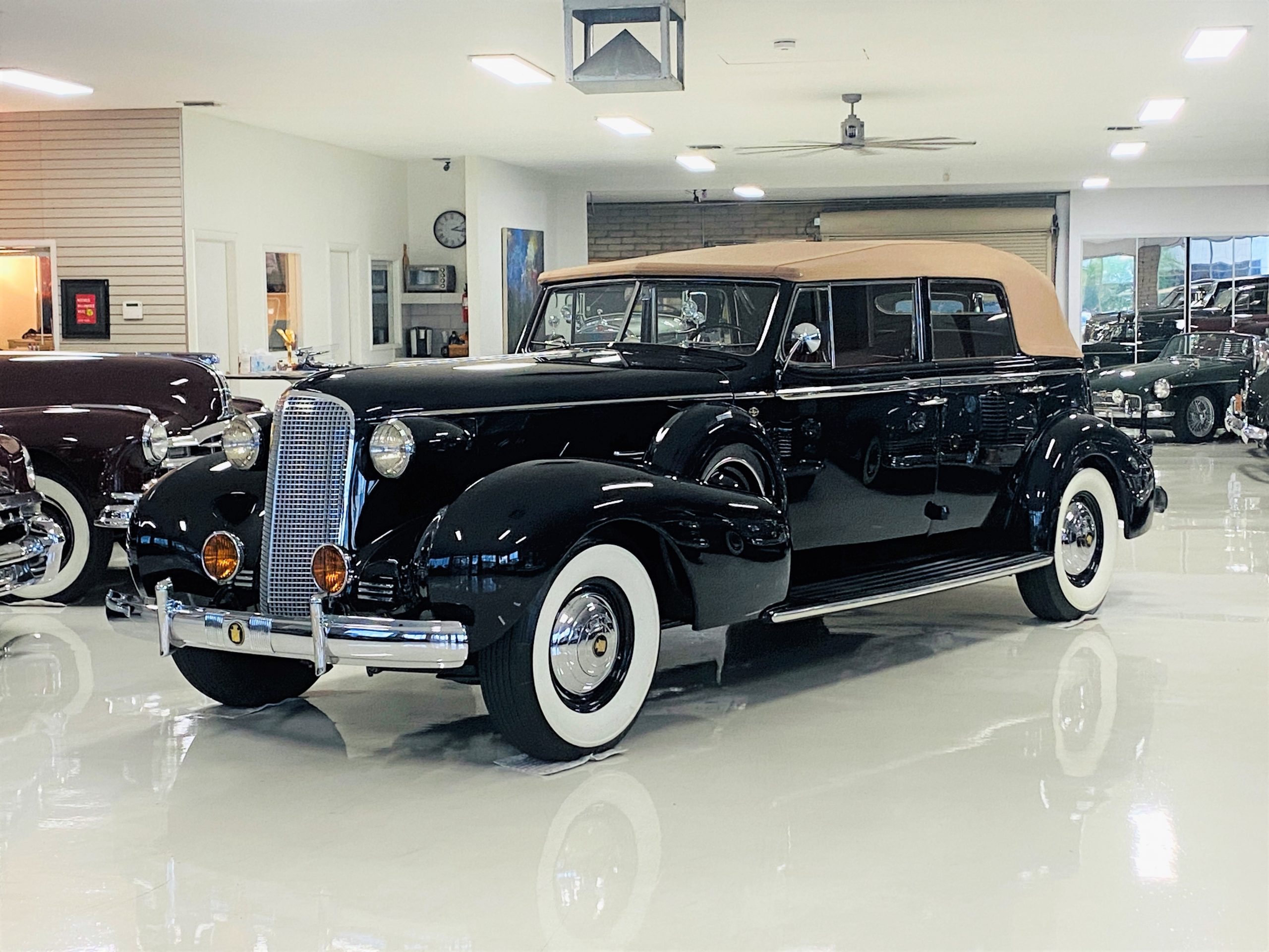 1937 Cadillac V12 Convertible Sedan with Division