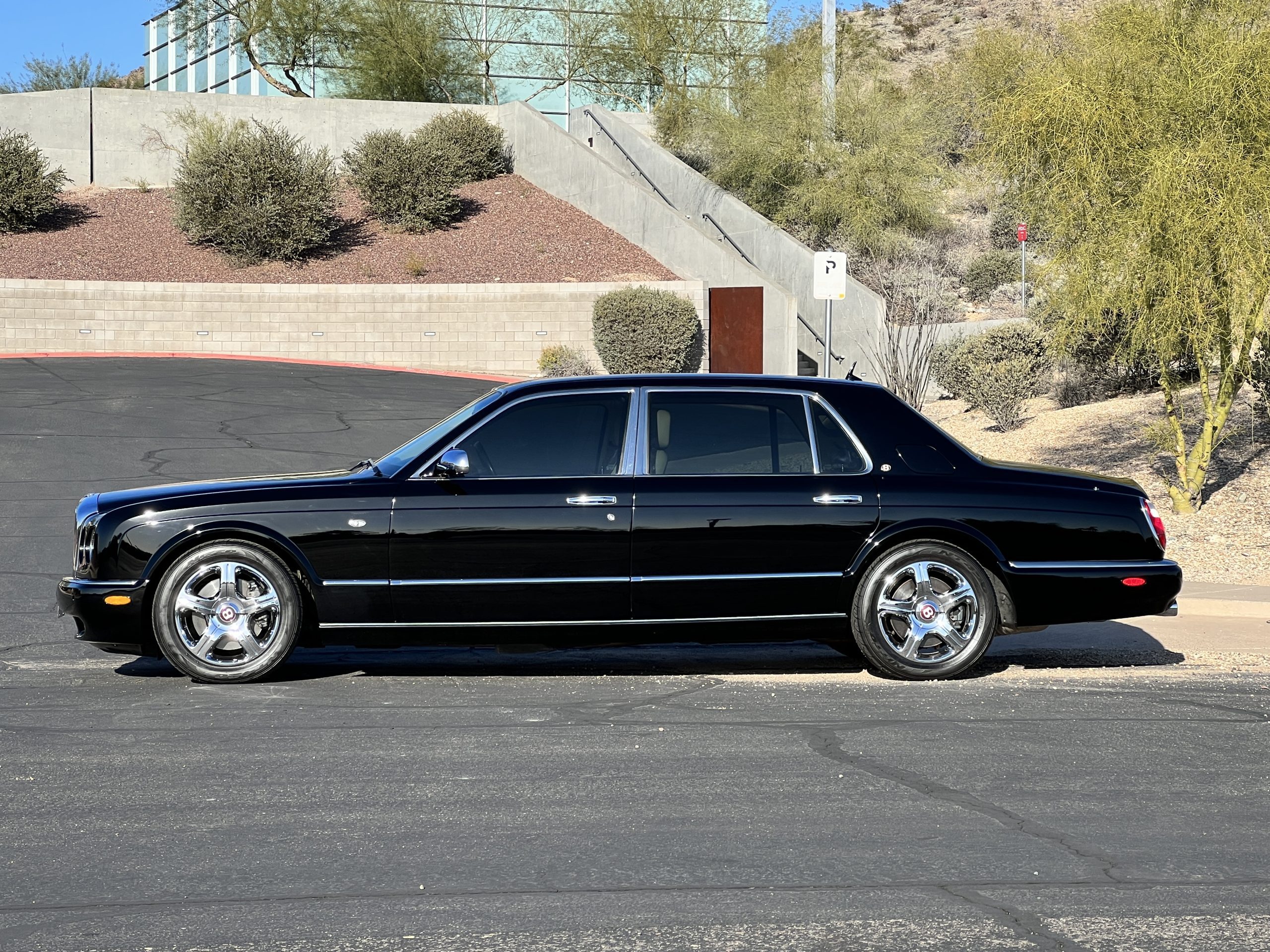 20221129_221631688_iOS