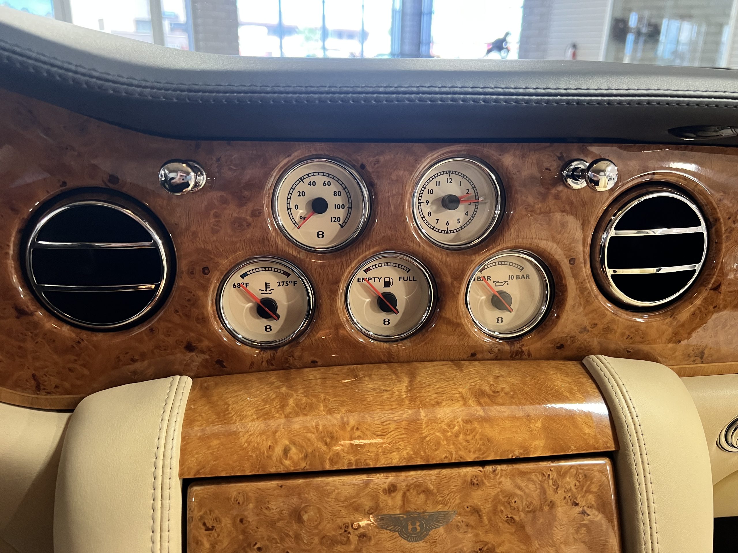 20221130_181413914_iOS