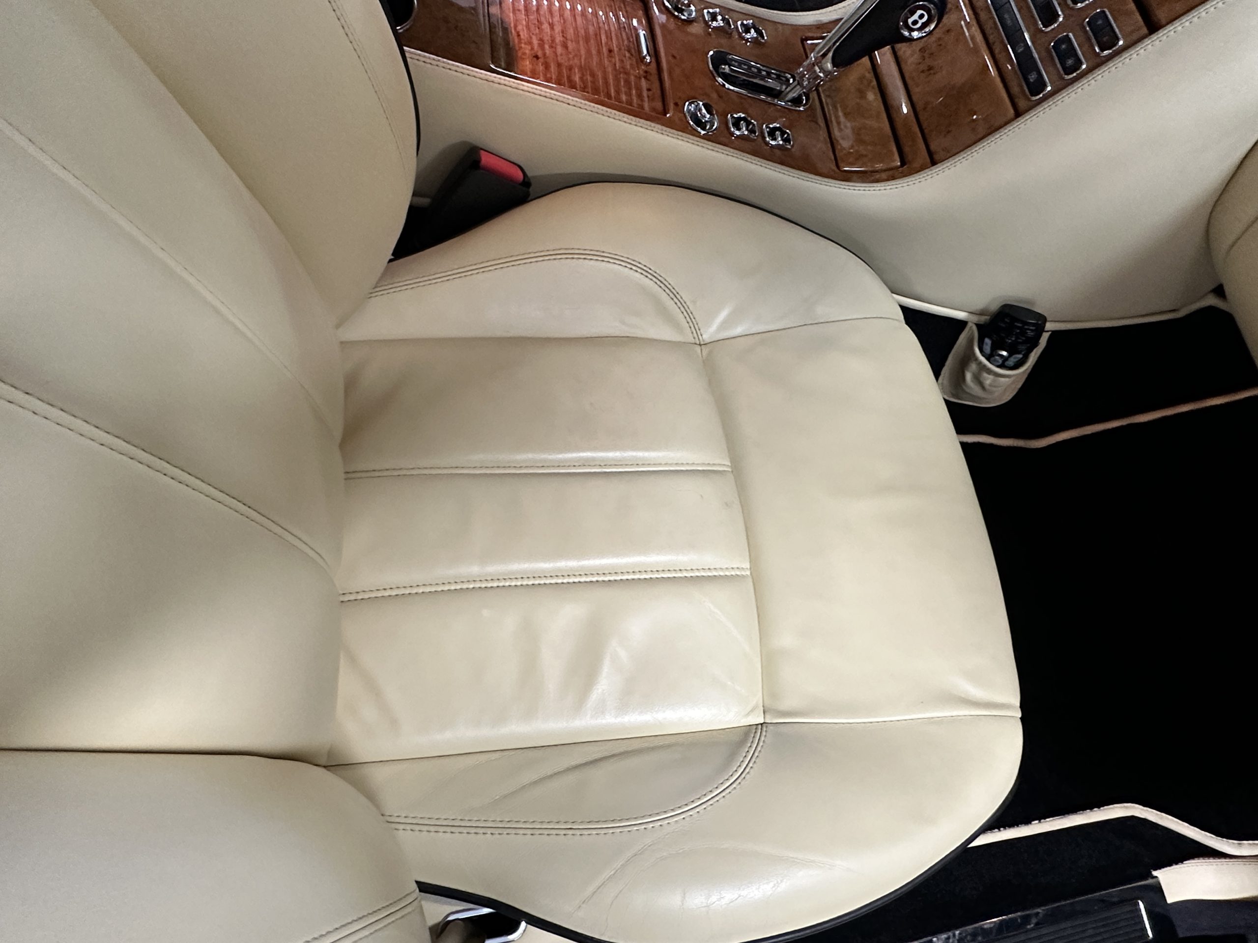 20221130_182328778_iOS