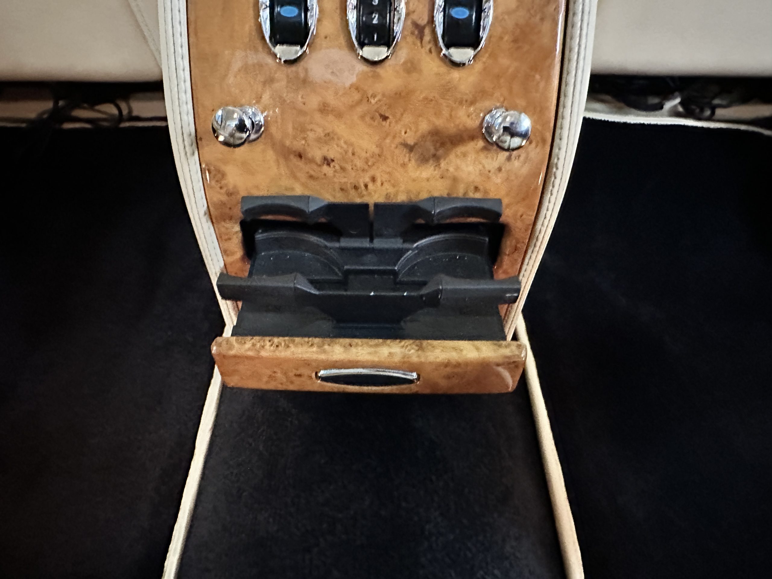 20221130_182625379_iOS