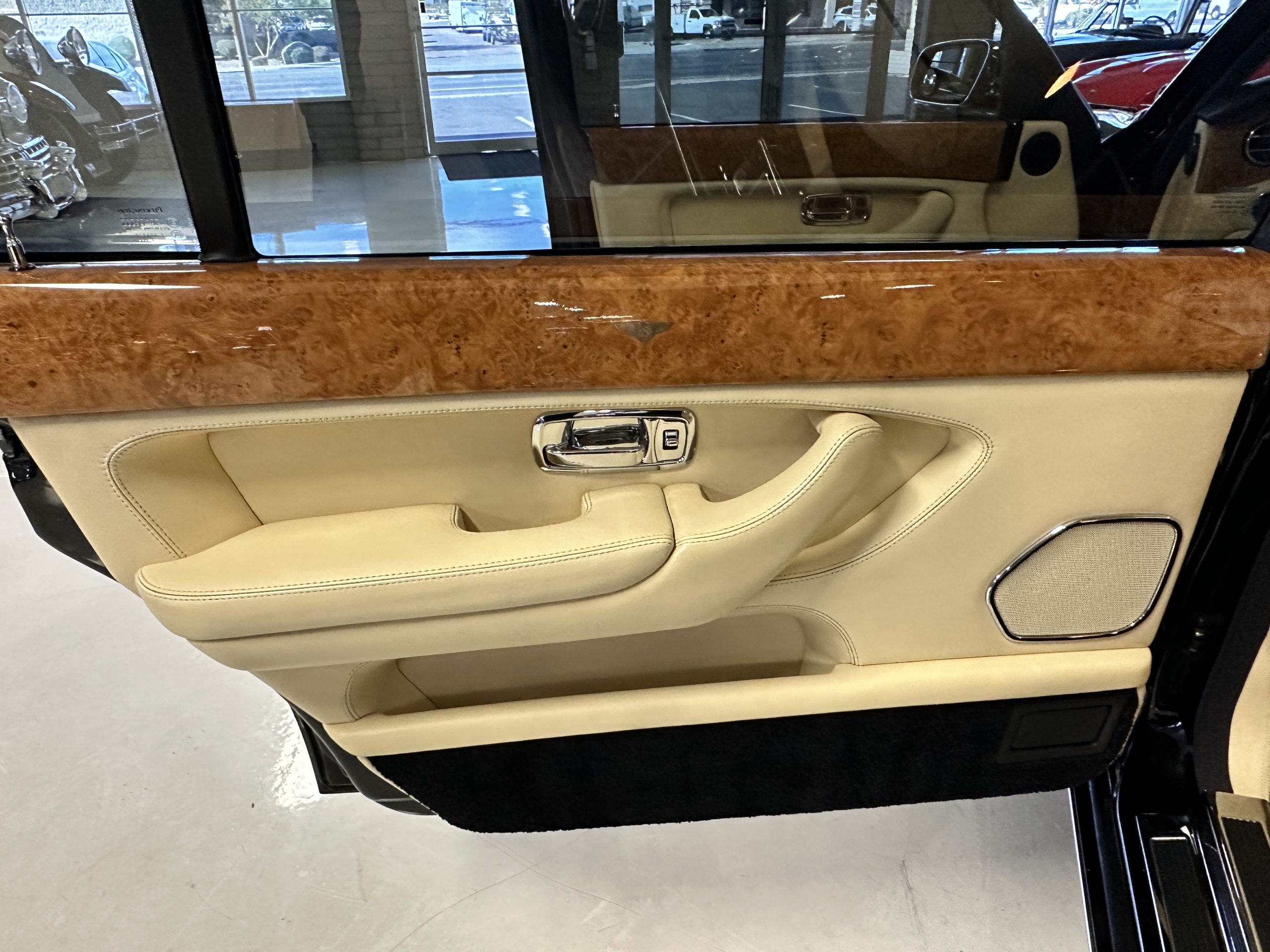 20221130_182721136_iOS