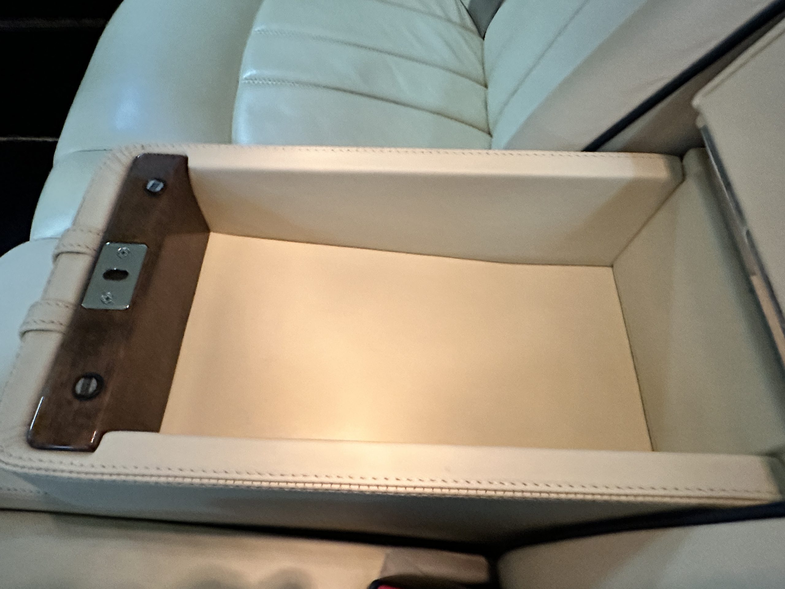 20221130_182901410_iOS