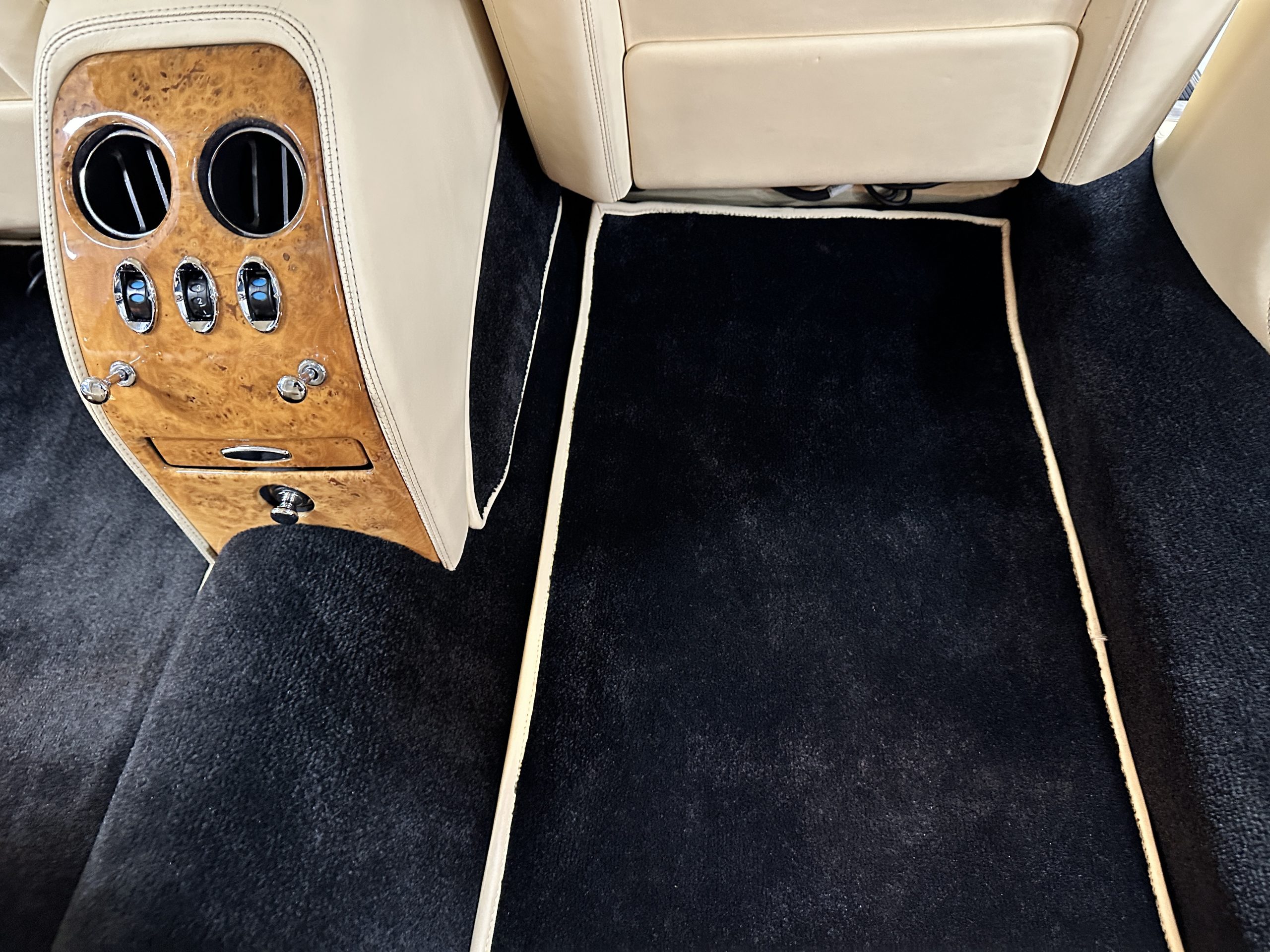 20221130_183156330_iOS