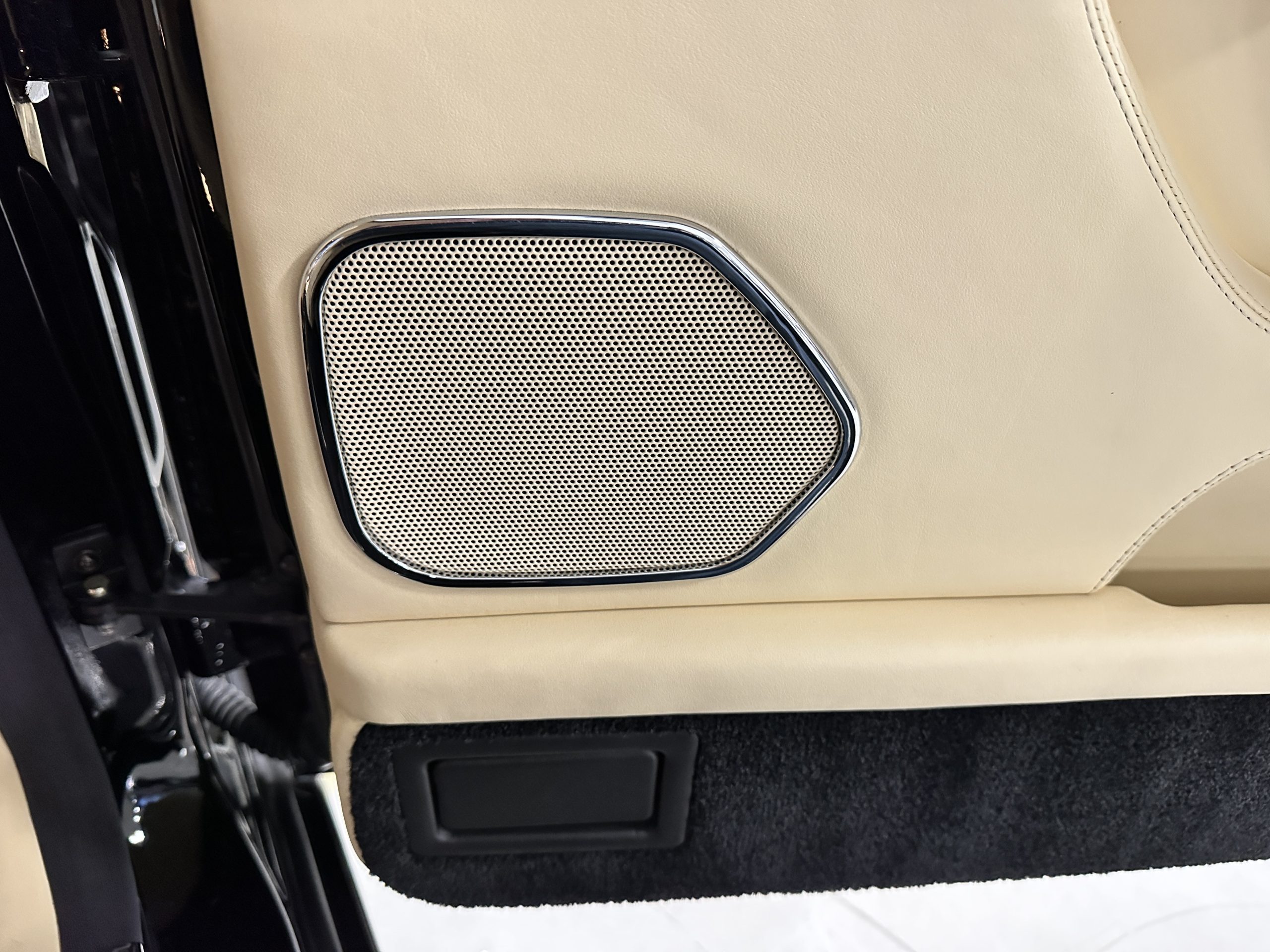 20221130_183230971_iOS