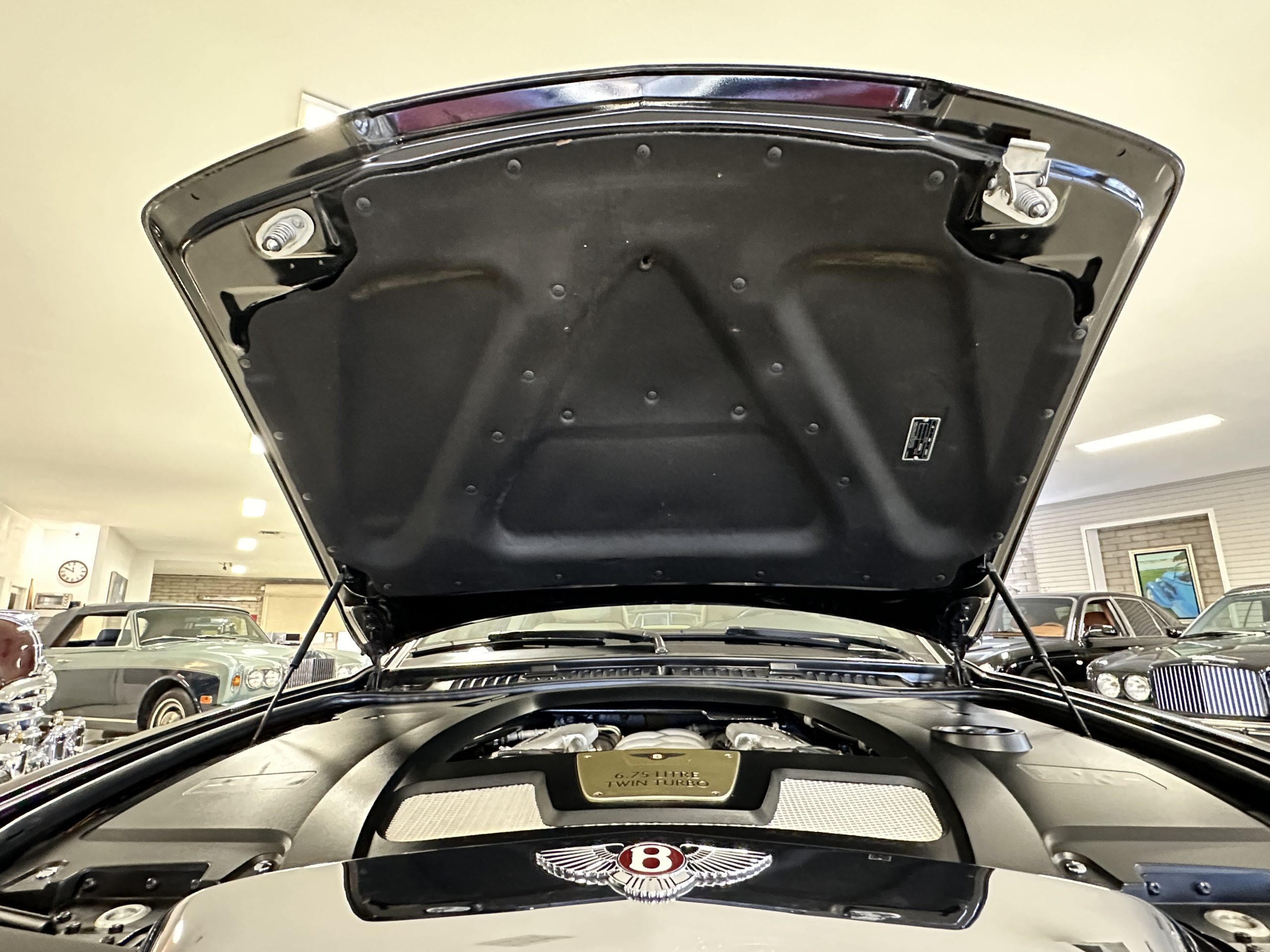 20221130_184348759_iOS