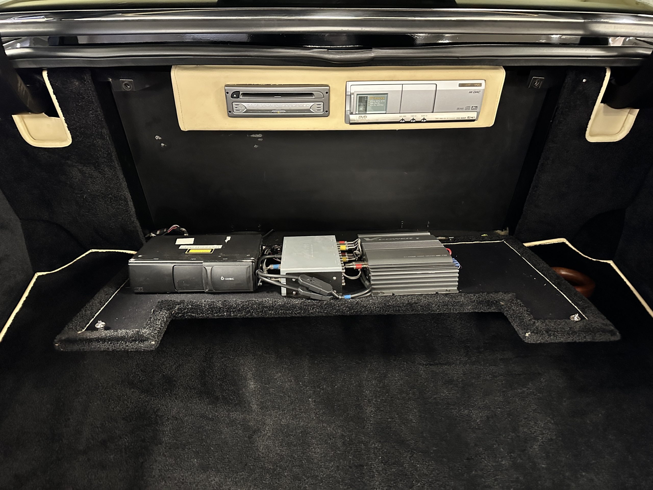 20221130_184741699_iOS