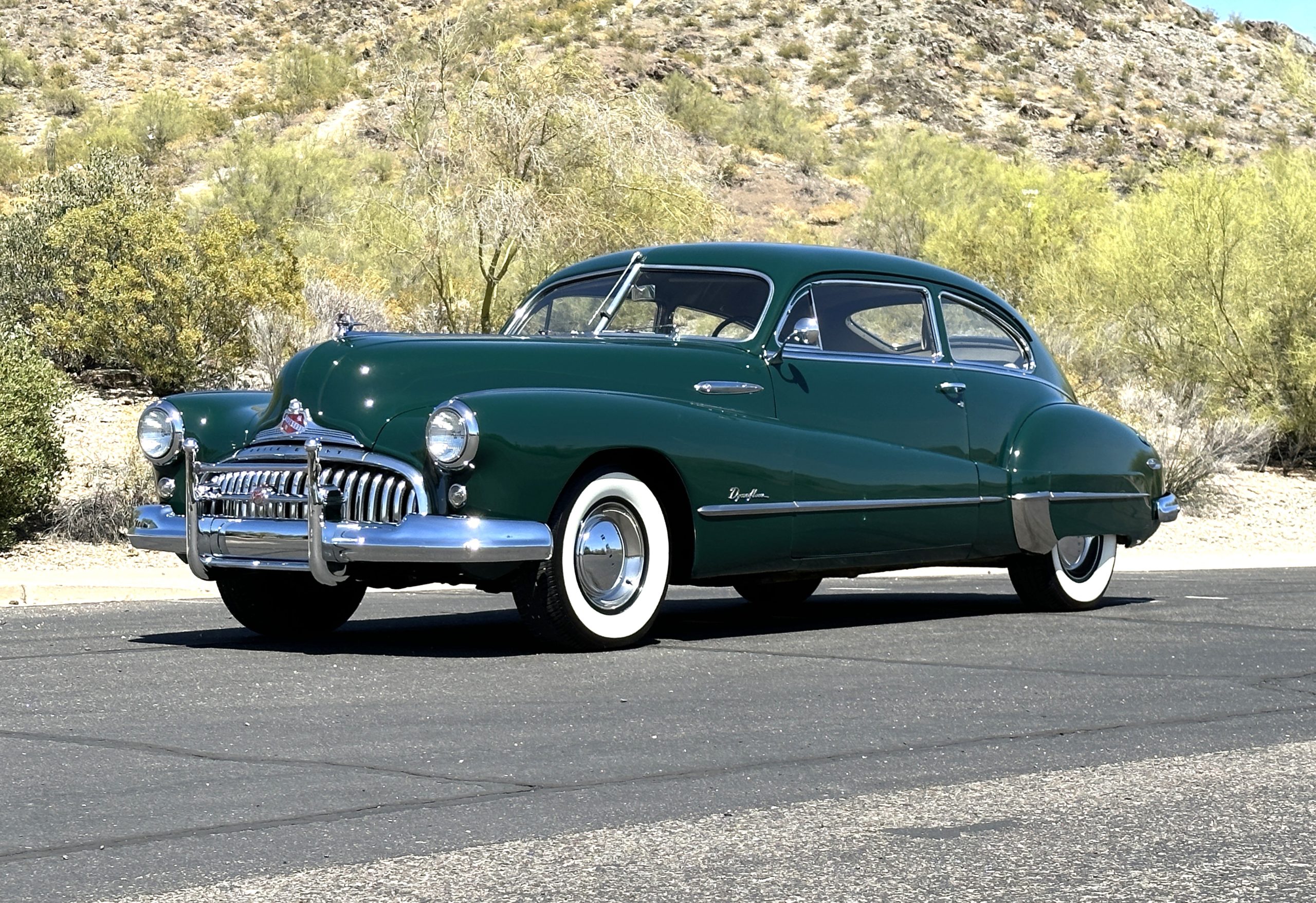 1948 Buick Roadmaster Series 70 Sedanet