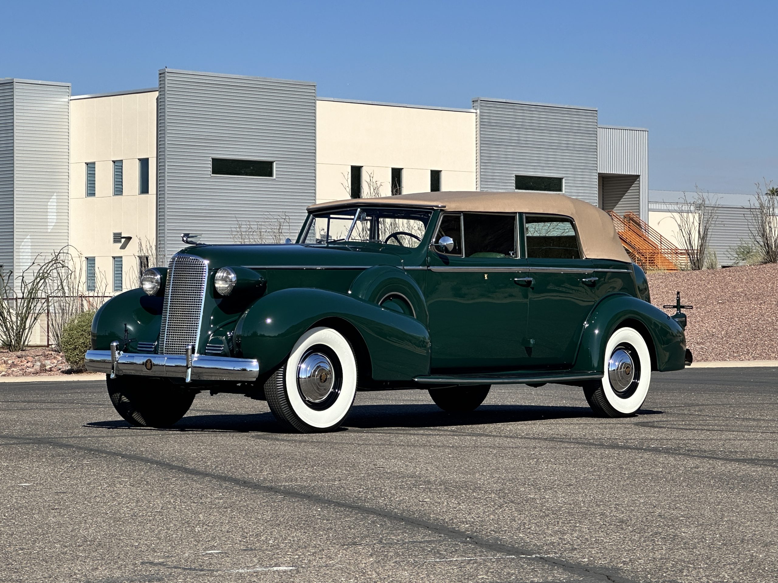 1937 Cadillac Series 75 V8 Convertible Sedan
