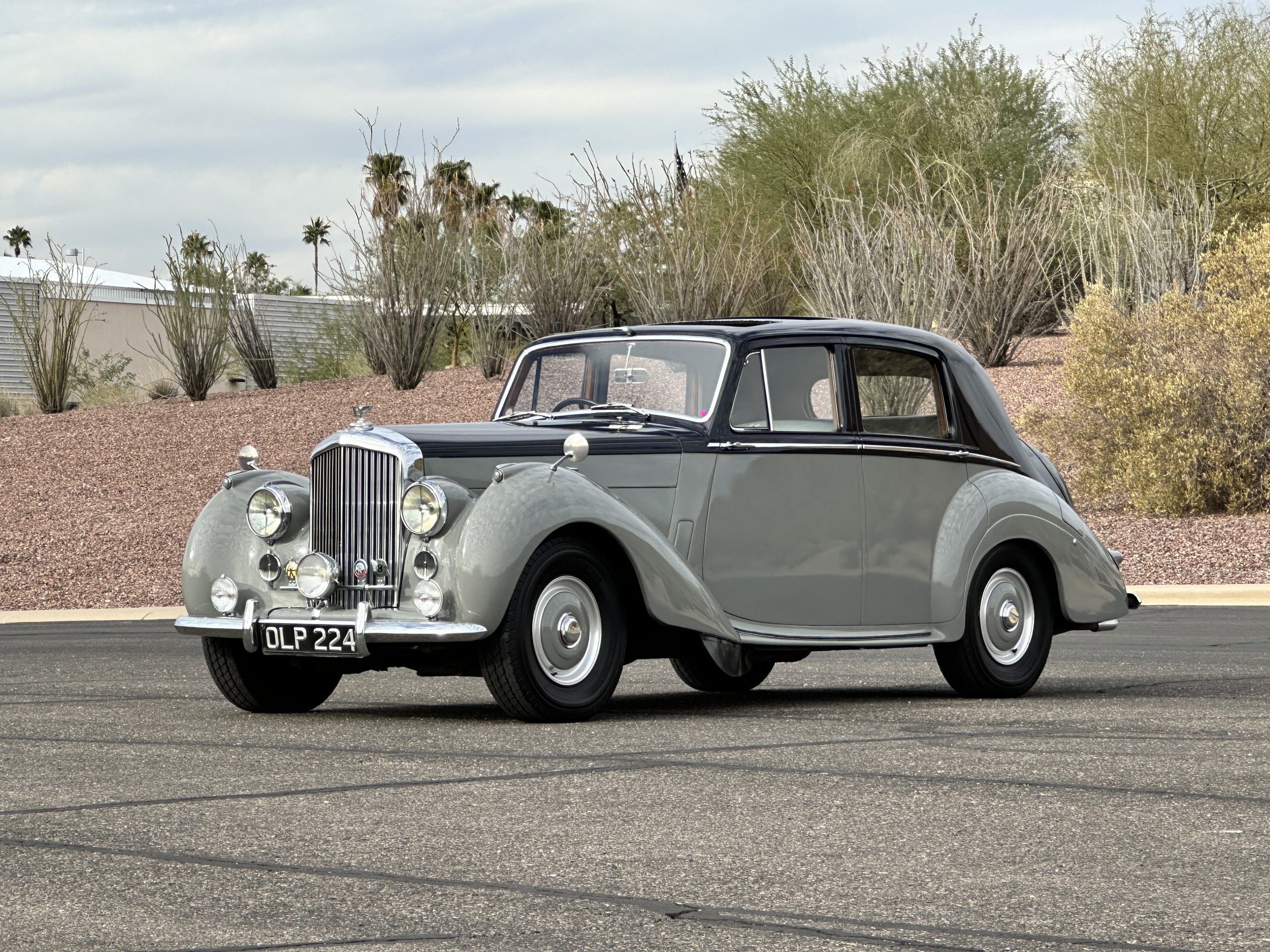 1954 Bentley R-Type Saloon