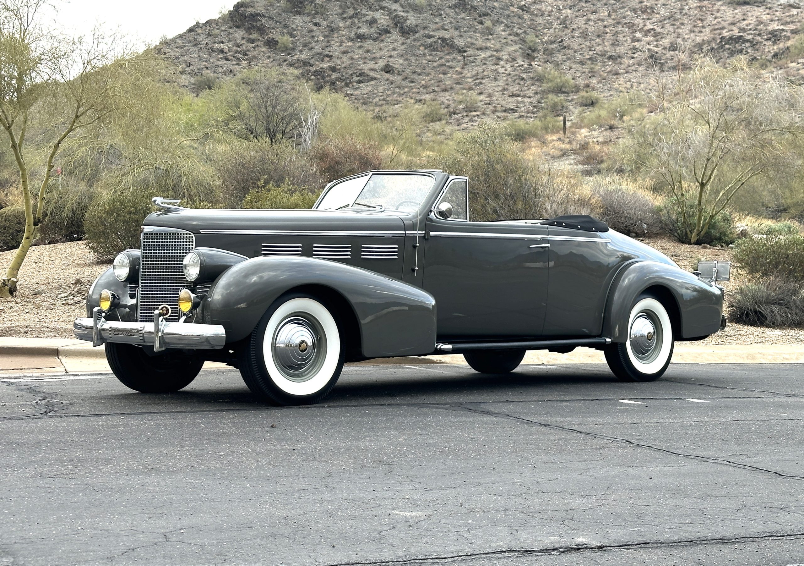 1938 Cadillac Series 75 Convertible Coupe