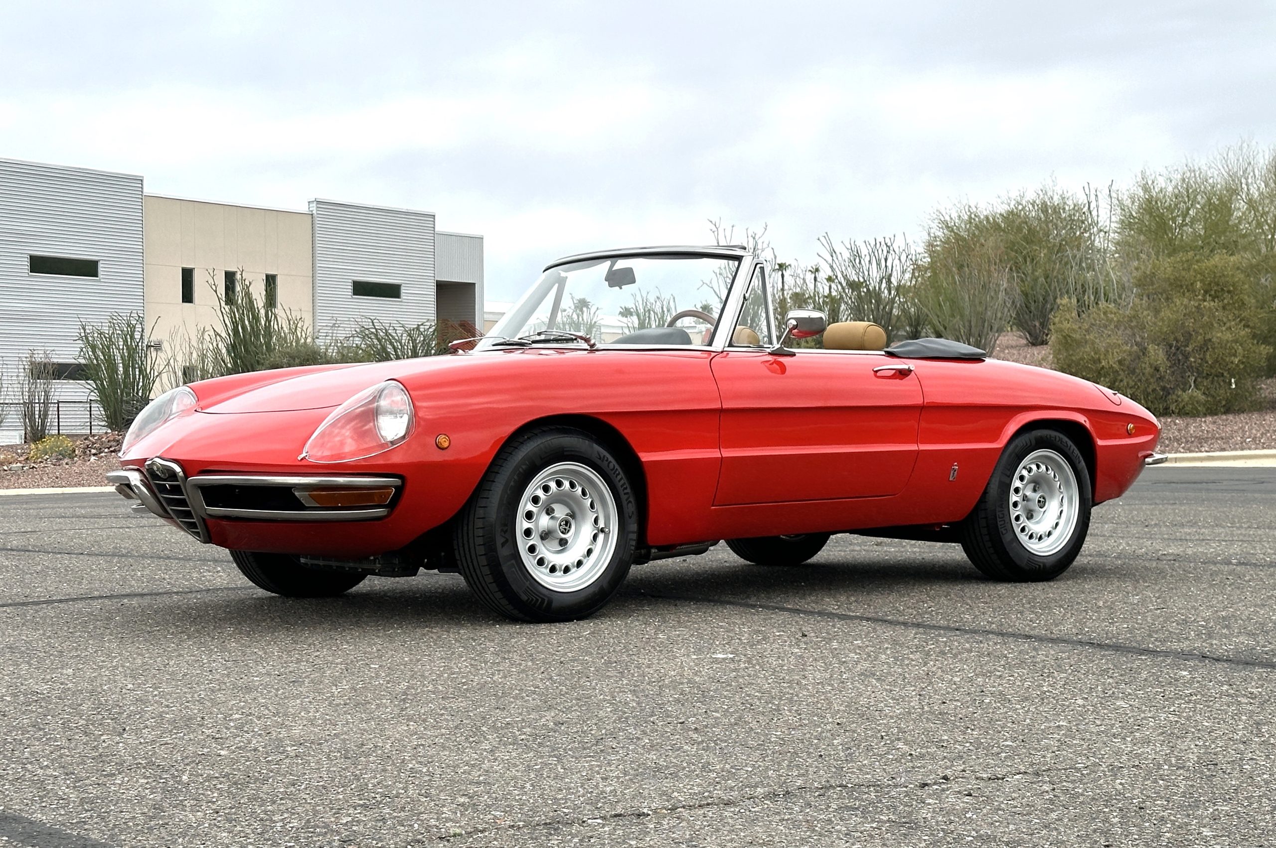 1969 Alfa Romeo 1750 Spider Veloce Roundtail