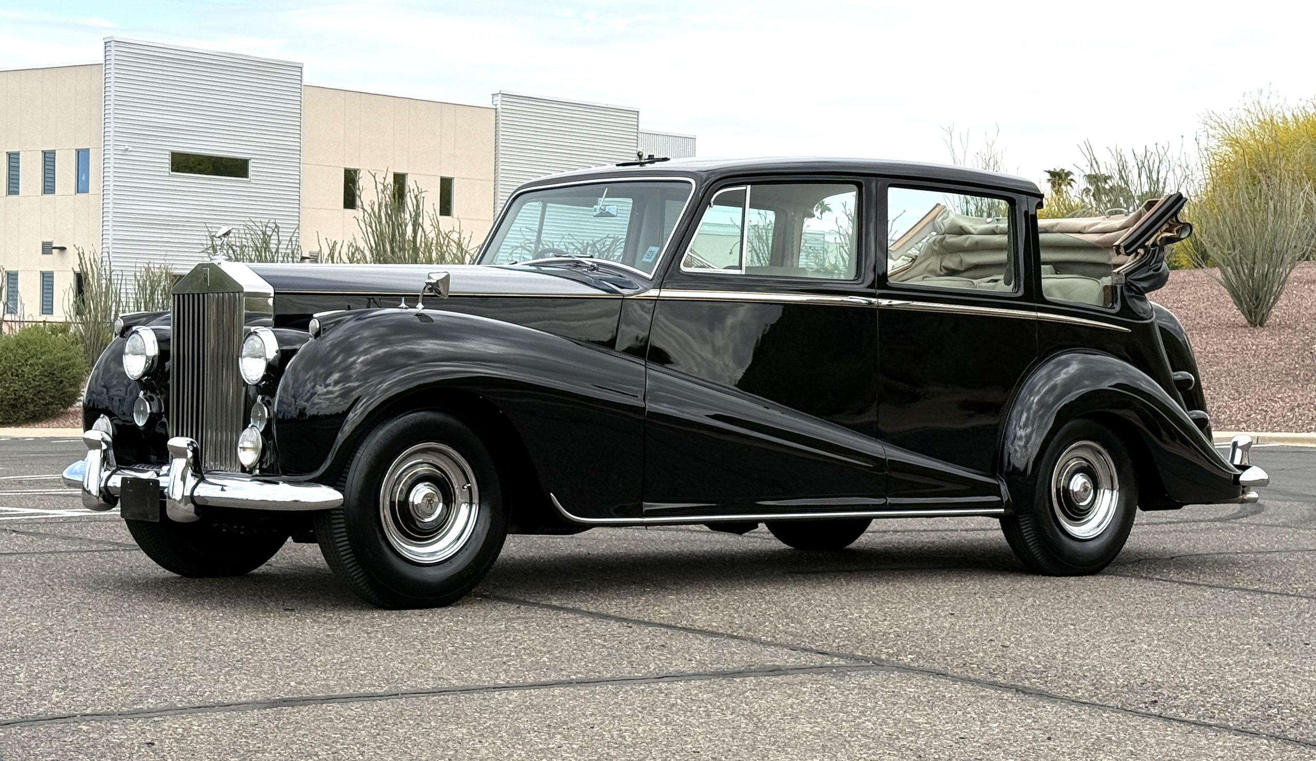 1957 Rolls-Royce Silver Wraith State Landaulette