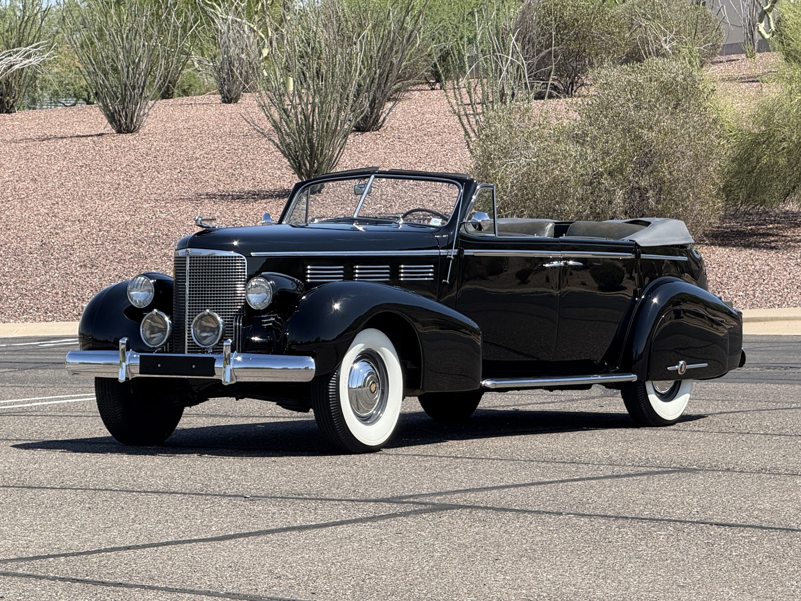 1938 Cadillac Series 75 V8 Convertible Sedan