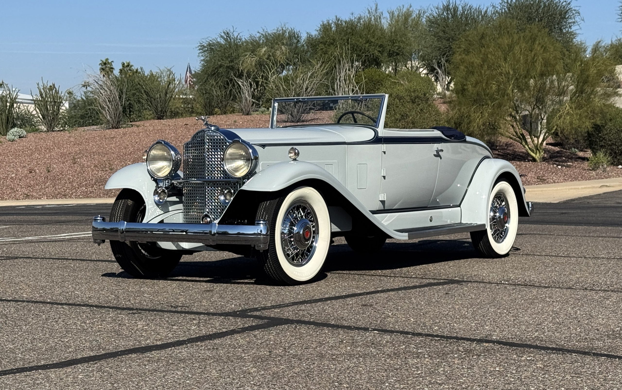 1932 Packard Deluxe Eight 903 Convertible Coupe